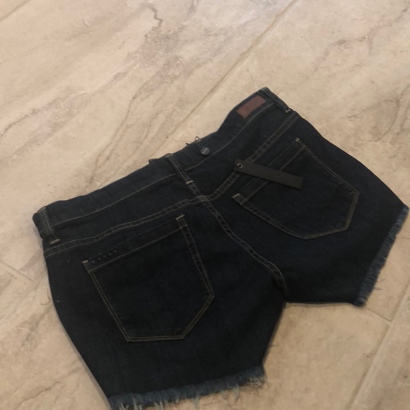 Blank Denim shorts - Picture 4 of 5